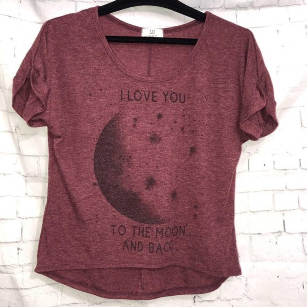 Lightweight top “I love you to the moon and back”